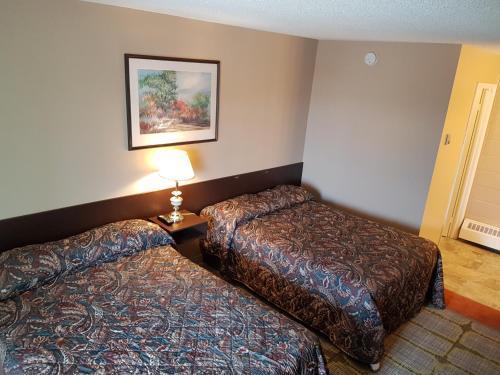 Alaskan Motel Fox Creek Esterno foto